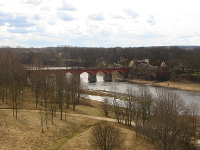 Kuldīga. Skats uz Veco tiltu, foto