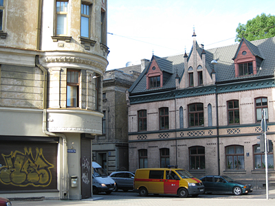 Rīga. Pārdaugava. Kalnciema iela 1