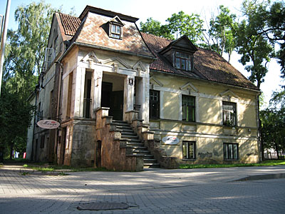 Nedaudz citu gadsimtu romantika