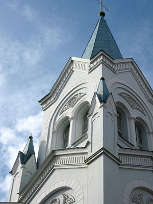 Sāpju Dievmātes baznīcas tornis. 